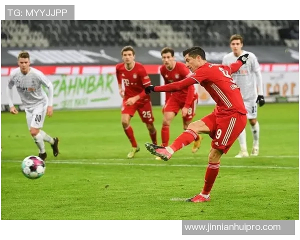 门兴德甲进球乏力凯恩独自攻入12球展现个人实力